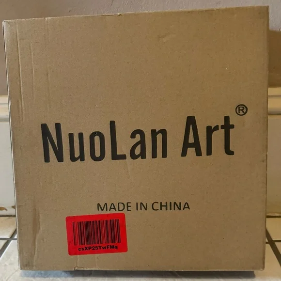 NIB- brand new pictures - Picture 2 of 3